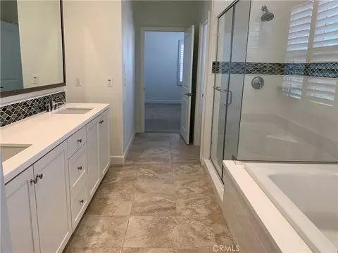 Bath - 115 Hitching Post, Irvine, CA 92620 photo 4 of 4