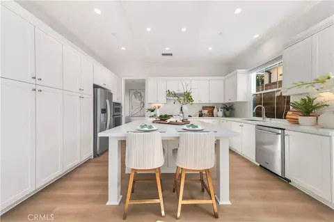 Kitchen - 68 Meander, Irvine, CA 92620 photo 2 of 3