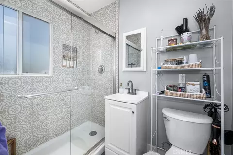 Bath - 5139 E Carson St, Long Beach, CA 90808 photo 5 of 6
