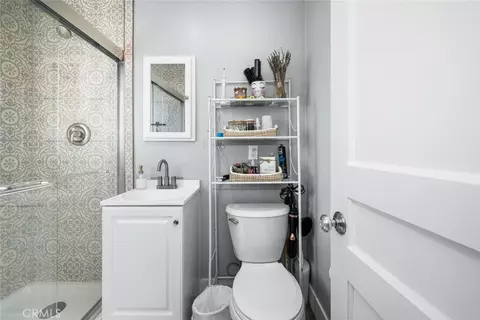 Bath - 5139 E Carson St, Long Beach, CA 90808 photo 6 of 6