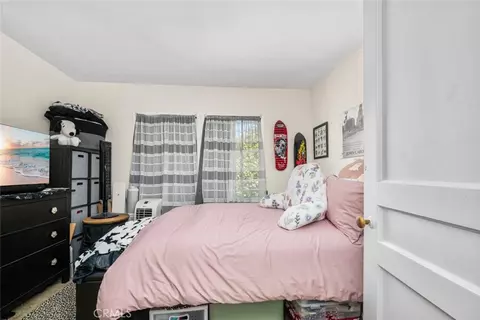 Bedroom - 5139 E Carson St, Long Beach, CA 90808 photo 4 of 10