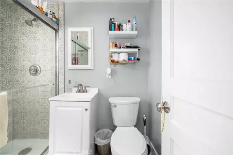 Bath - 5139 E Carson St, Long Beach, CA 90808 photo 3 of 6