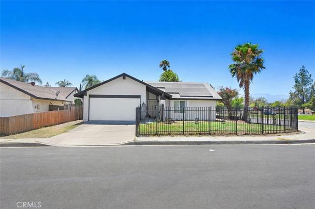 3294 Roberds, San Bernardino, CA 92405