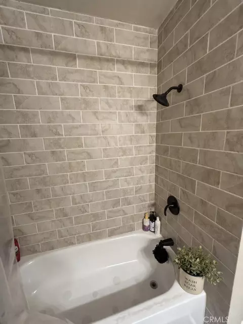 Bath - 2359 Temescal, Norco, CA 92860 photo 3 of 4