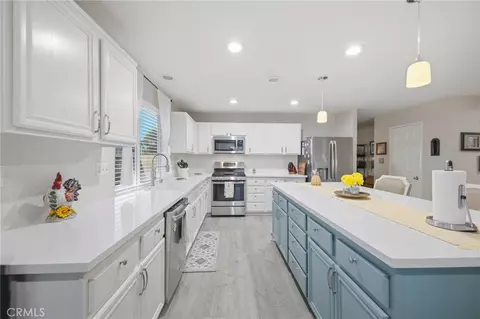 Kitchen - 3966 Bennett, Corona, CA 92883 photo 3 of 5