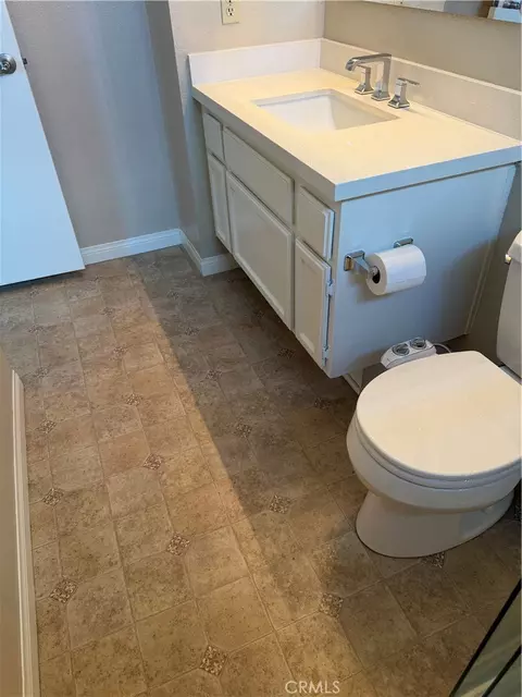 Bath - 5663 Camino Deville, Camarillo, CA 93012 photo 3 of 3