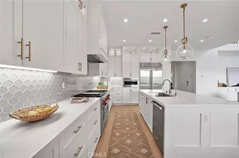 Kitchen - 107 Orbit, Irvine, CA 92618 photo 3 of 4