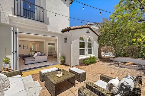 5 Drackert, Ladera Ranch, CA 92694 photo 2