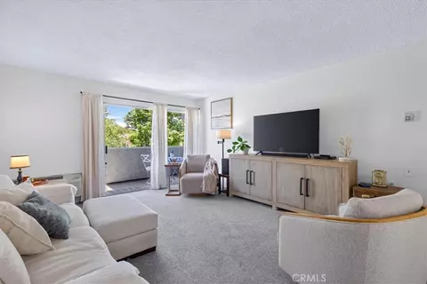 2257 Via Puerta, Laguna Woods, CA 92637