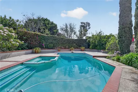 Exterior - 10 E Trenton, Irvine, CA 92620 photo 6 of 12