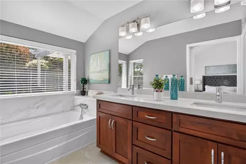 Bath - 10 E Trenton, Irvine, CA 92620 photo 1 of 3