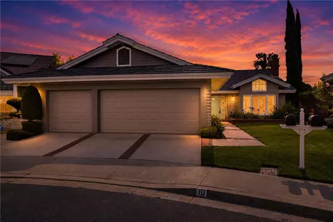 Exterior - 10 E Trenton, Irvine, CA 92620 photo 3 of 12
