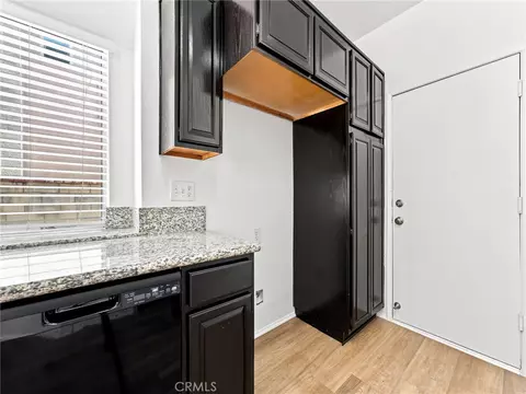 Other - 28525 Sugar Pine Way, Santa Clarita, CA 91390 photo 3 of 8