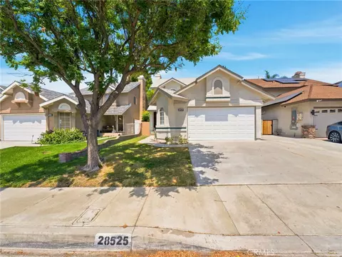 Exterior - 28525 Sugar Pine Way, Santa Clarita, CA 91390 photo 1 of 7
