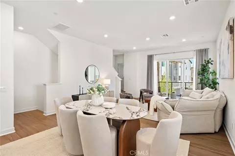 Dining - 259 Lynx, Irvine, CA 92618 photo 2 of 2