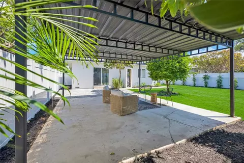 Exterior - 1800 E Mayfair, Orange, CA 92867 photo 12 of 13