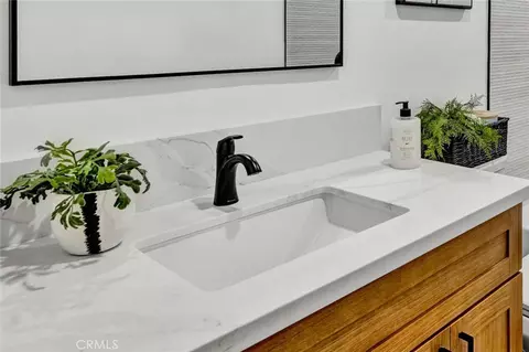 Bath - 1800 E Mayfair, Orange, CA 92867 photo 2 of 3