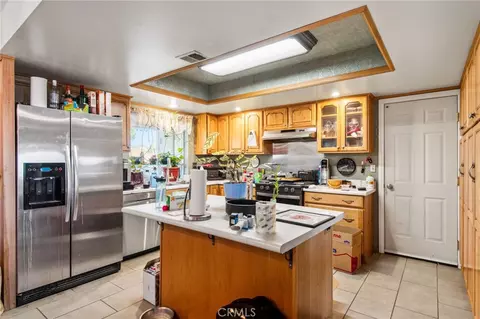 Kitchen - 8623 Gobi Rd, Phelan, CA 92371 photo 1 of 2