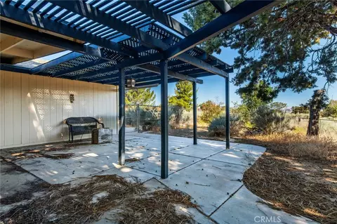 Exterior - 8623 Gobi Rd, Phelan, CA 92371 photo 5 of 13