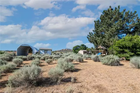 Exterior - 8623 Gobi Rd, Phelan, CA 92371 photo 12 of 13
