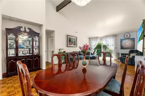 Dining - 6 Eucalyptus, Irvine, CA 92612 photo 2 of 3