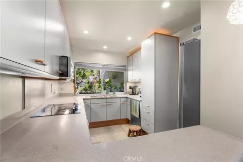 Kitchen - 6 Eucalyptus, Irvine, CA 92612 photo 4 of 4