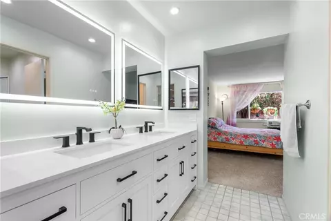 Bath - 6 Eucalyptus, Irvine, CA 92612 photo 3 of 5