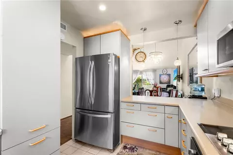 Kitchen - 6 Eucalyptus, Irvine, CA 92612 photo 3 of 4