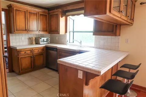 Kitchen - 12 Pleasonton, Irvine, CA 92620 photo 2 of 2