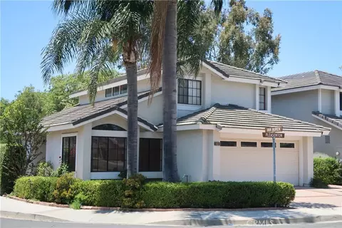 12 Pleasonton, Irvine, CA 92620