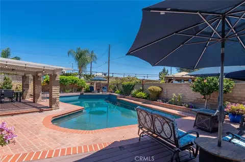 2817 Ridgewood, Santa Ana, CA 92705
