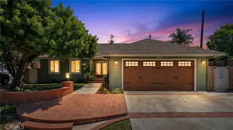2817 Ridgewood, Santa Ana, CA 92705