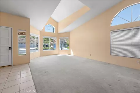 Living - 12981 August Cir, Riverside, CA 92503 photo 3 of 9