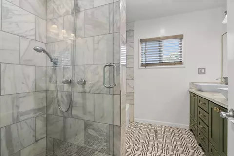 Bath - 1015 Elm St, Brea, CA 92821 photo 1 of 3