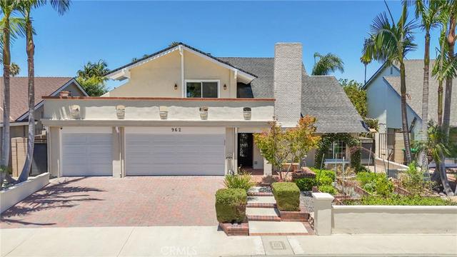962 Begonia Ave, Costa Mesa, CA 92626