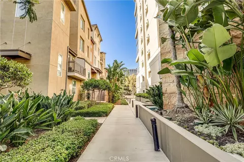 Exterior - 507 Rockefeller, Irvine, CA 92612 photo 6 of 12