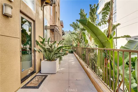 Exterior - 507 Rockefeller, Irvine, CA 92612 photo 2 of 12