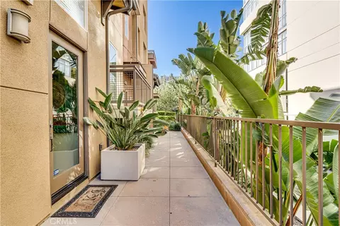 Exterior - 507 Rockefeller, Irvine, CA 92612 photo 3 of 12