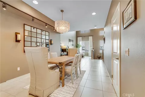 Dining - 507 Rockefeller, Irvine, CA 92612 photo 2 of 2