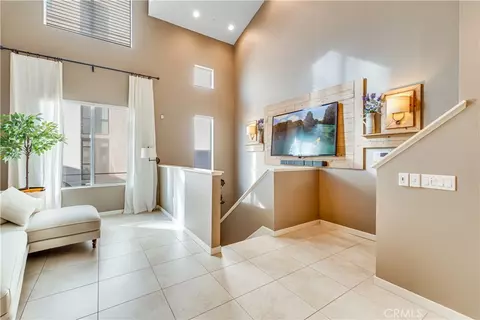 Entry Way - 507 Rockefeller, Irvine, CA 92612 photo 2 of 3