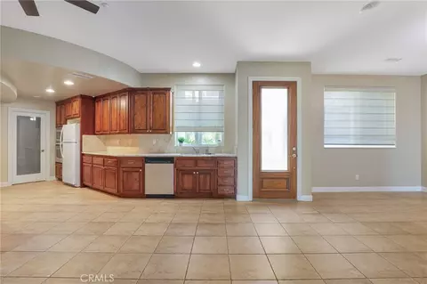 Entry Way - 1303 Sycamore, Fallbrook, CA 92028 photo 2 of 2