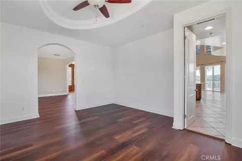 Living - 1303 Sycamore, Fallbrook, CA 92028 photo 2 of 15