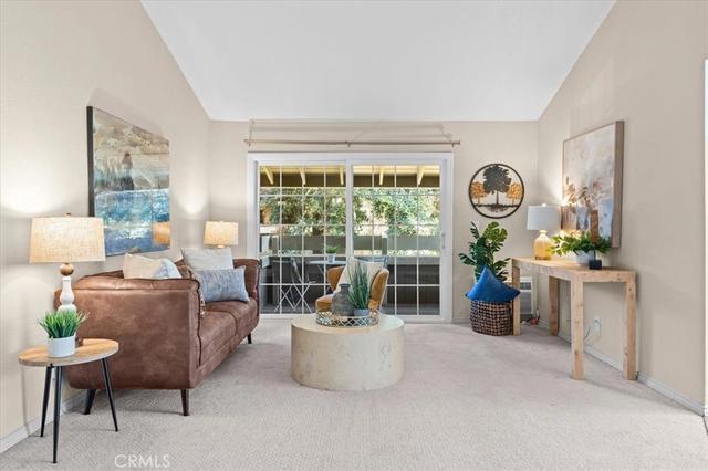 208 Springview, Irvine, CA 92620