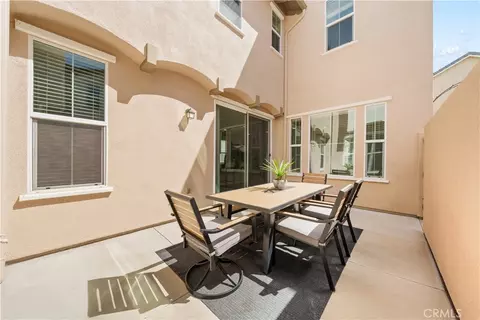 Exterior - 153 Fixie, Irvine, CA 92618 photo 5 of 8