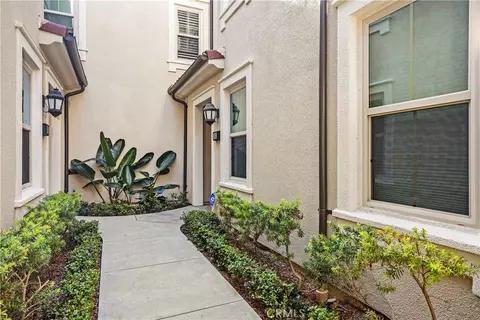 Exterior - 86 Mayfair, Irvine, CA 92620 photo 8 of 8
