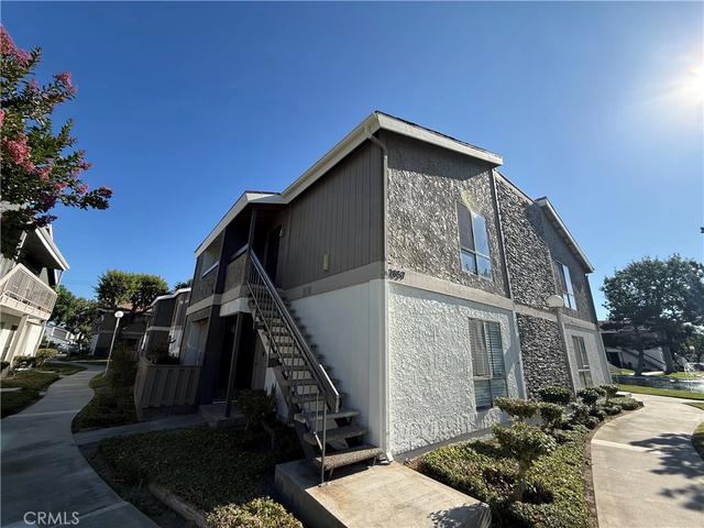 2857 S Fairview St #J, Santa Ana, CA 92704