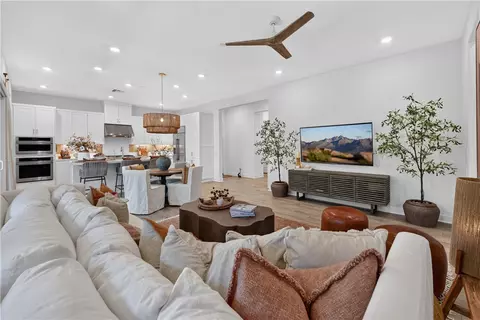 422 Sunrise Rd, Rancho Mission Viejo, CA 92694