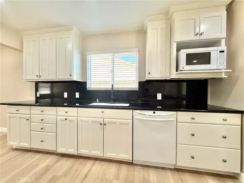Kitchen - 2331 E Adams, Orange, CA 92867 photo 4 of 6