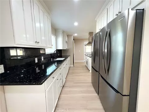 Entry Way - 2331 E Adams, Orange, CA 92867 photo 3 of 7