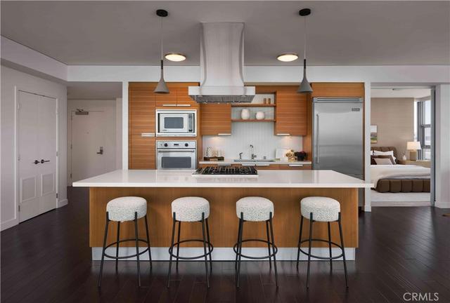 9 Macarthur Pl #608, Santa Ana, CA 92707